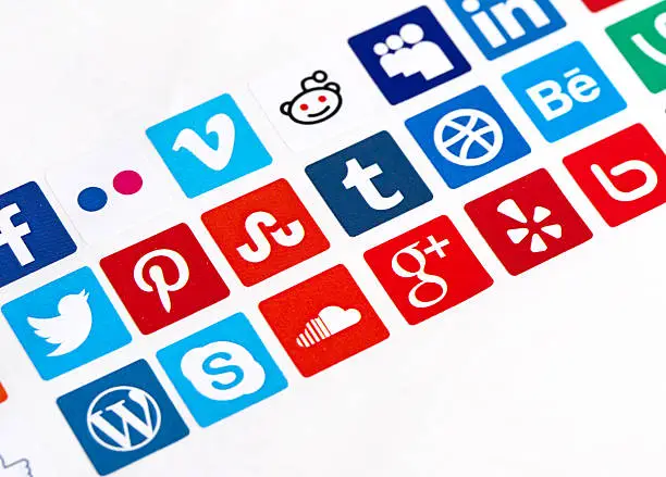 Adding Social Media Icons in Wix